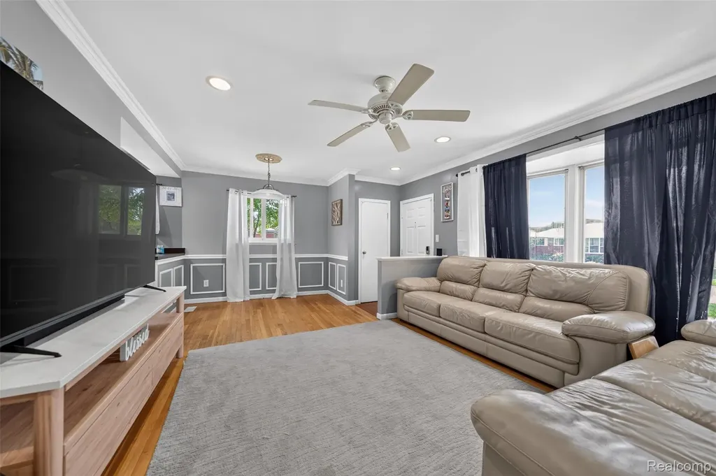 18181 Buckhannon Street Roseville City MI 48066