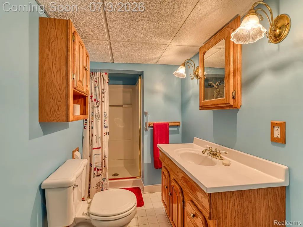 15340 Inkster Road Romulus City MI 48174