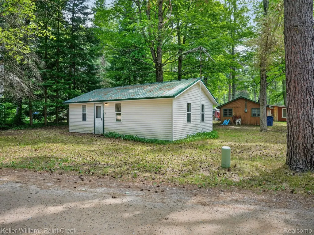 4450 Beech Street Bourret Township MI 48610