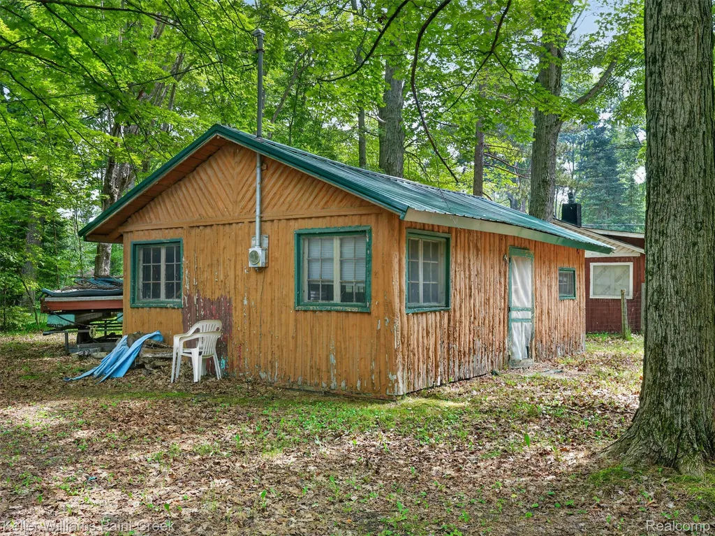 4450 Beech Street Bourret Township MI 48610