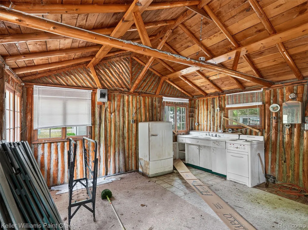 4450 Beech Street Bourret Township MI 48610