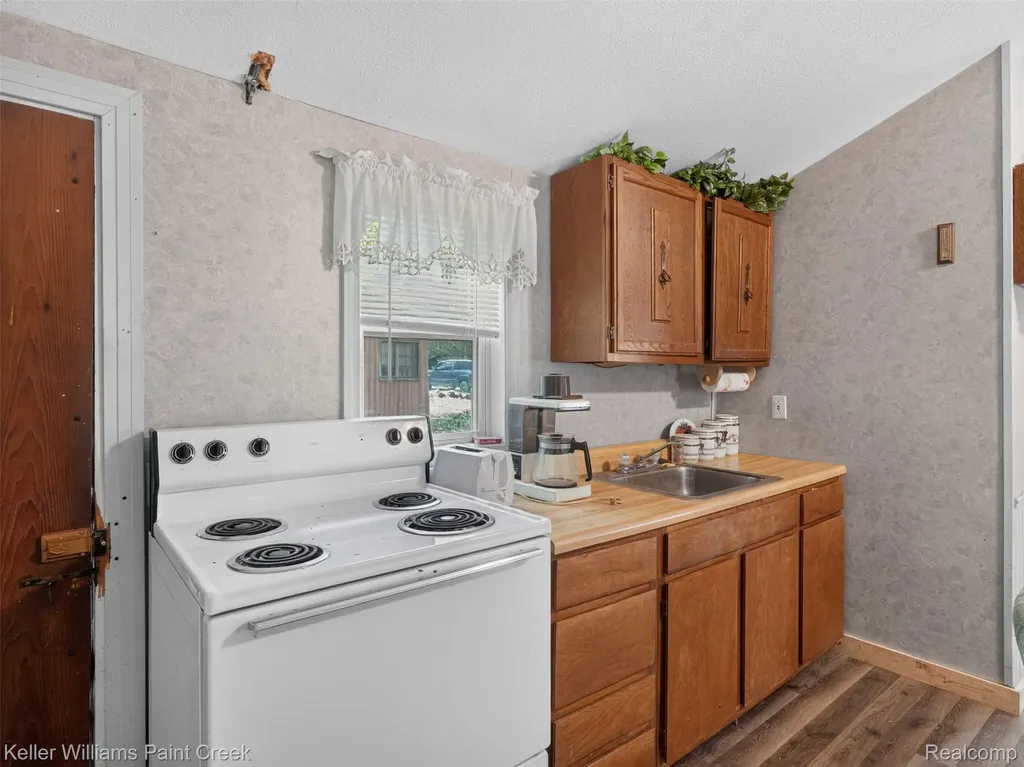4450 Beech Street Bourret Township MI 48610