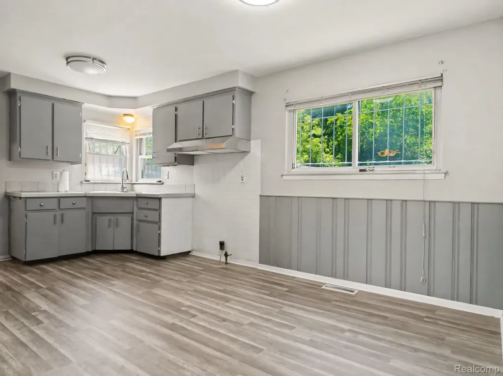 6075 Detroit Street Mt. Morris Township MI 48458