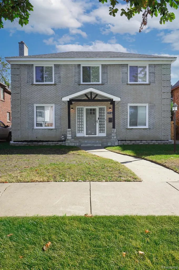 17116 Wildemere Street Detroit City MI 48221