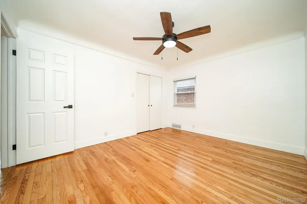 17116 Wildemere Street Detroit City MI 48221