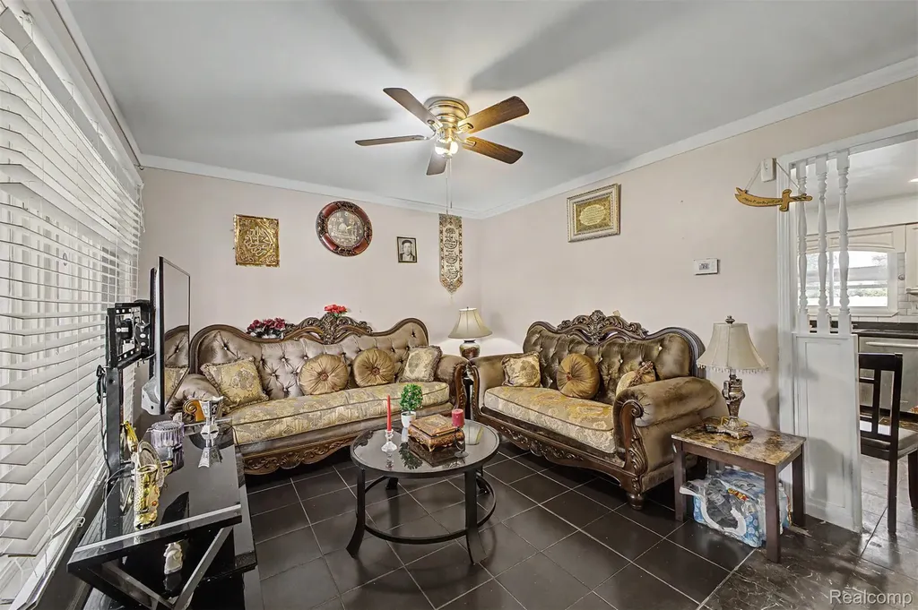8650 Whitlock Avenue Dearborn City MI 48126