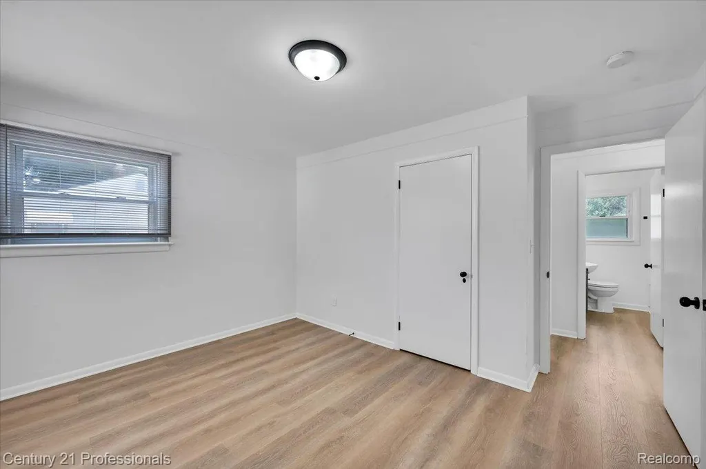 7168 Wedworth Street Waterford Charter Township MI 48327