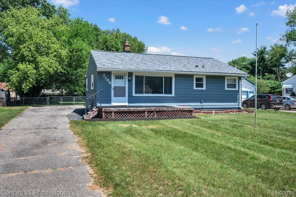 7168 Wedworth Street Waterford Charter Township MI 48327