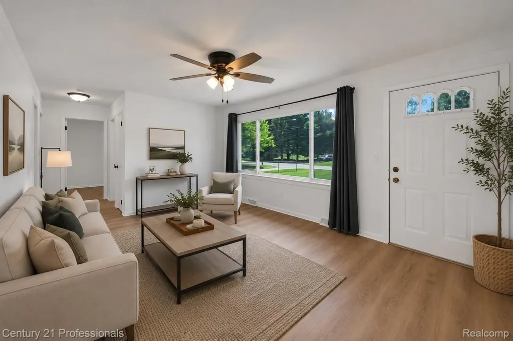 7168 Wedworth Street Waterford Charter Township MI 48327