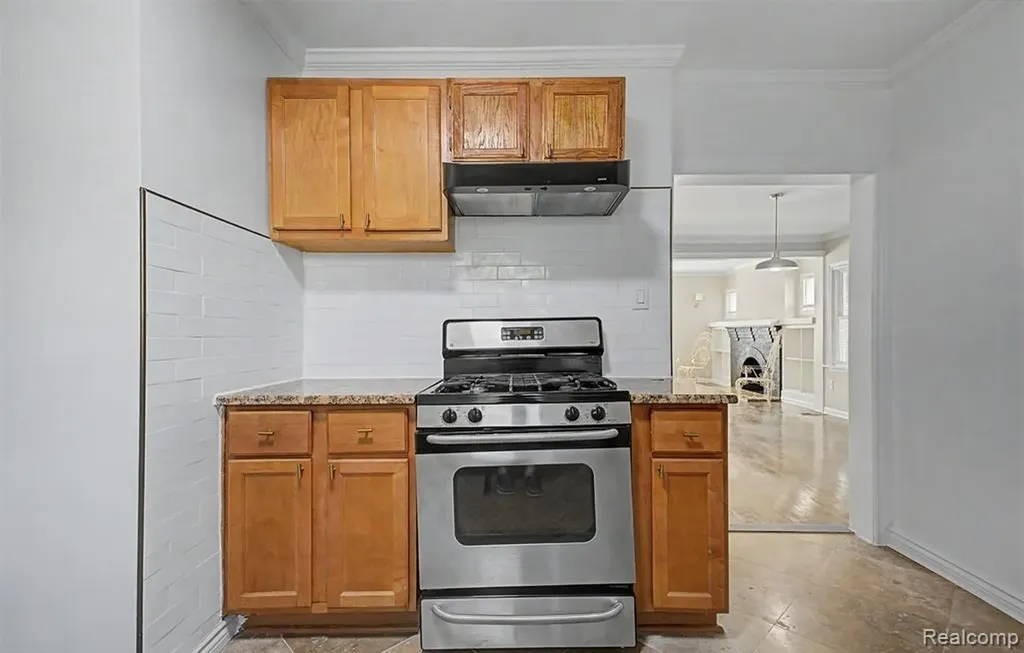 5191 Lonyo Street Detroit City MI 48210