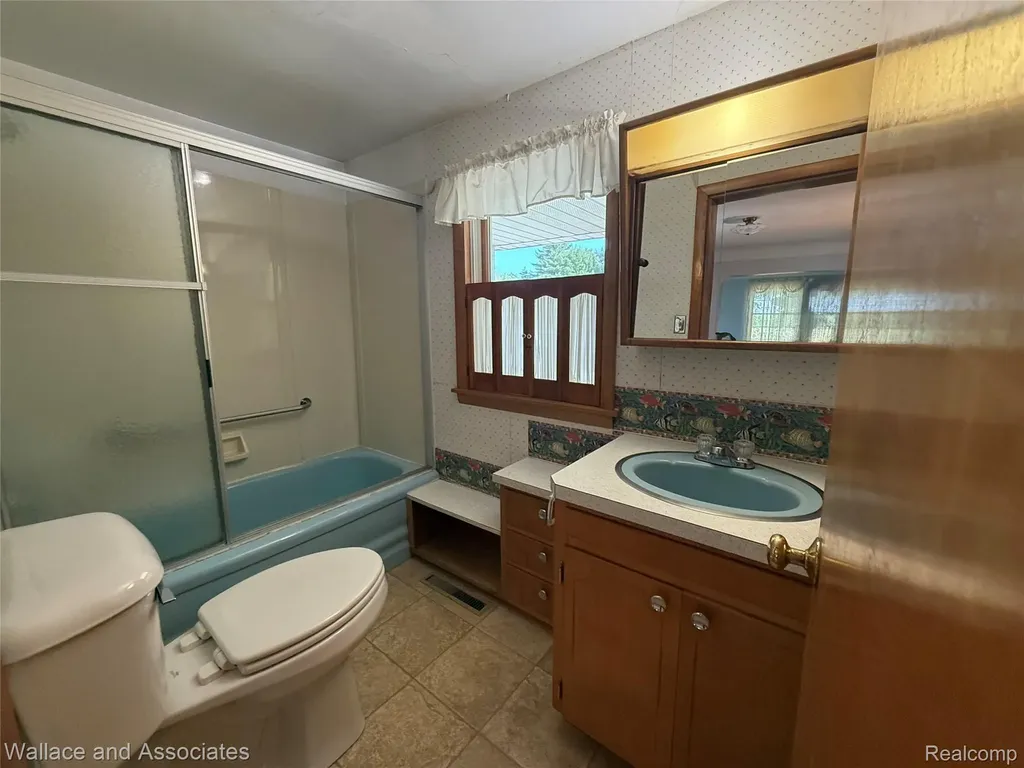 131 W Sanborn Avenue Croswell City MI 48422