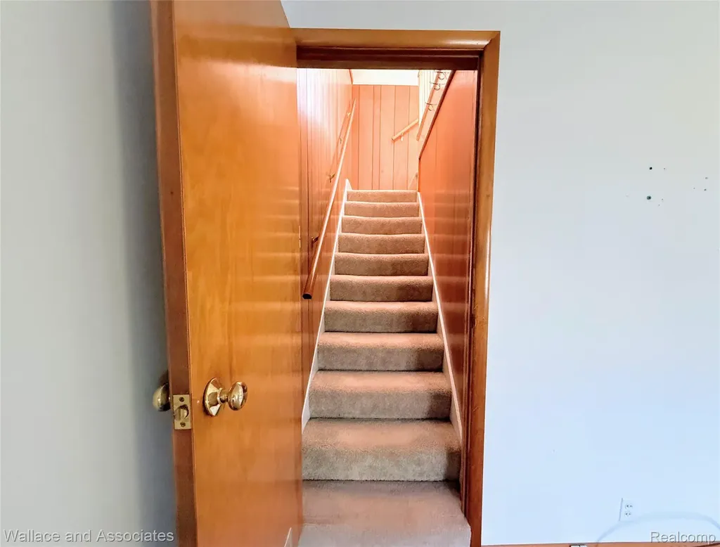131 W Sanborn Avenue Croswell City MI 48422