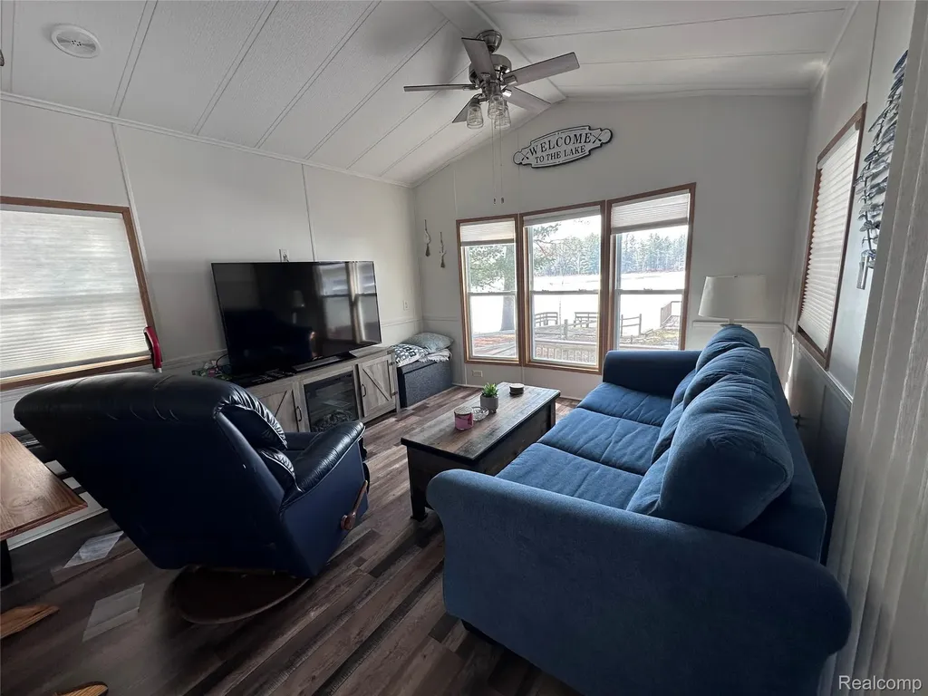 2221 Grass Lake Avenue Freeman Township MI 48632