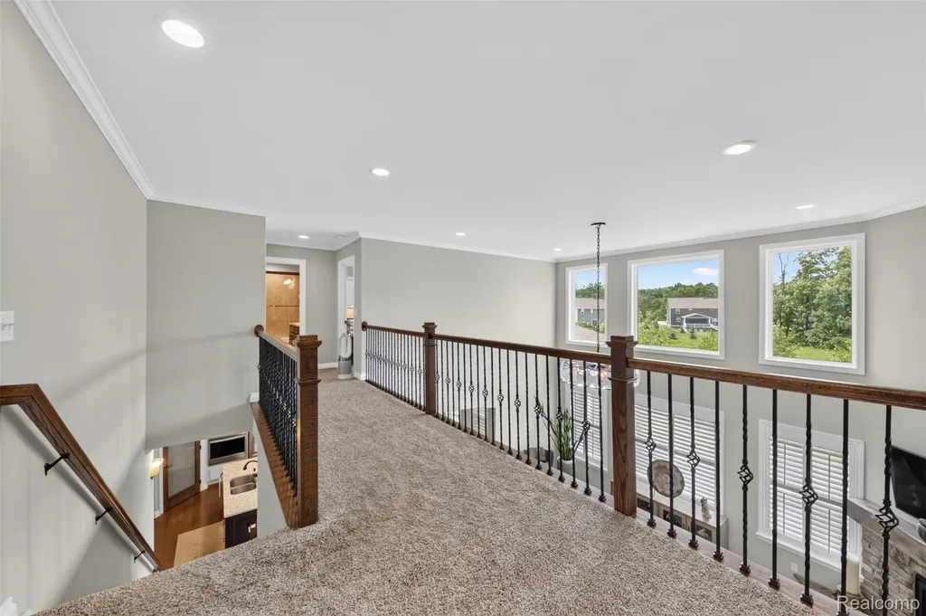 2531 Walnut View Drive Hartland Township MI 48855