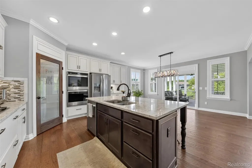 2531 Walnut View Drive Hartland Township MI 48855
