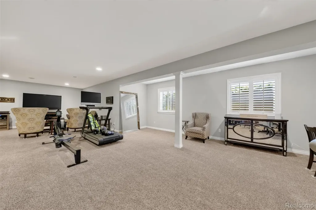 2531 Walnut View Drive Hartland Township MI 48855