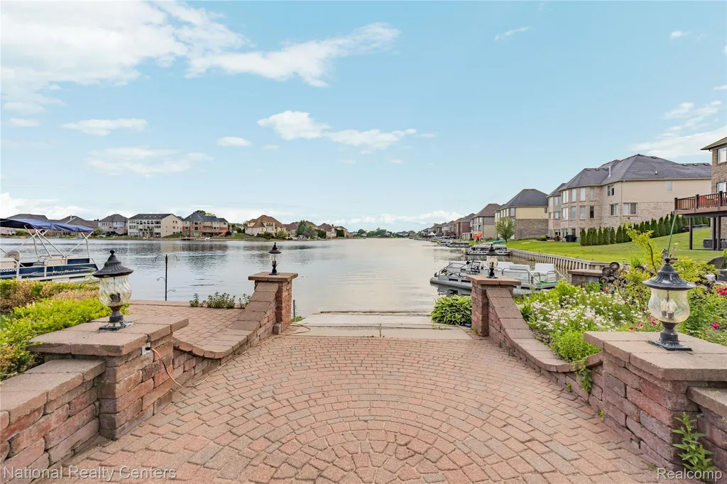51577 Merry Lane Shelby Charter Township MI 48316