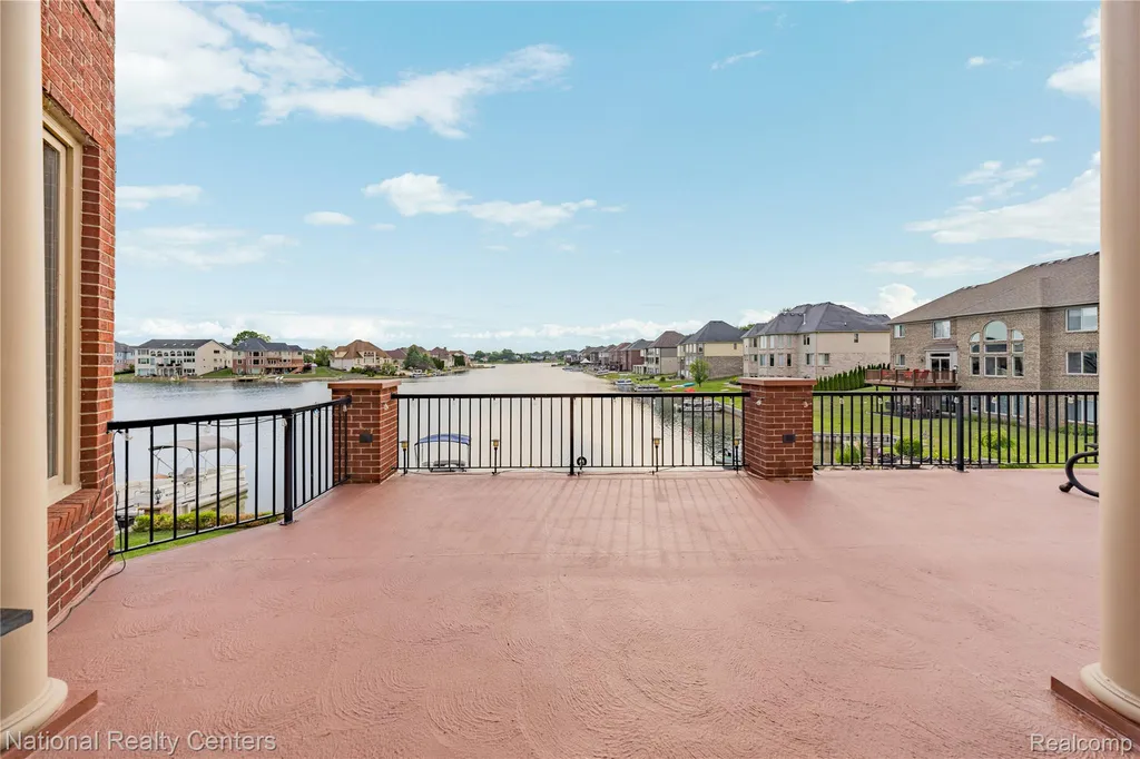 51577 Merry Lane Shelby Charter Township MI 48316