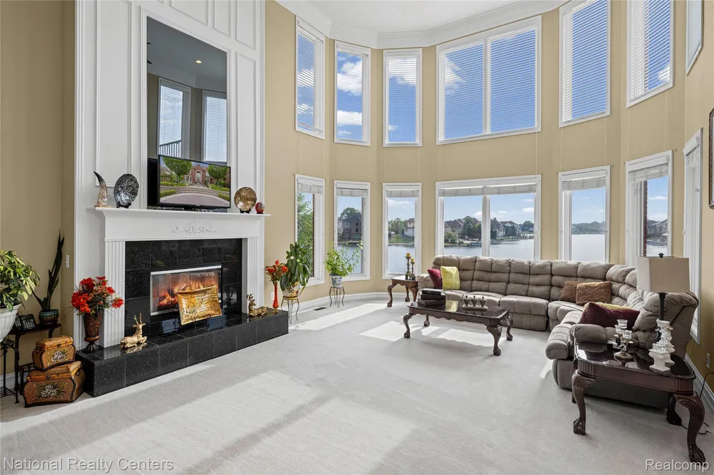 51577 Merry Lane Shelby Charter Township MI 48316