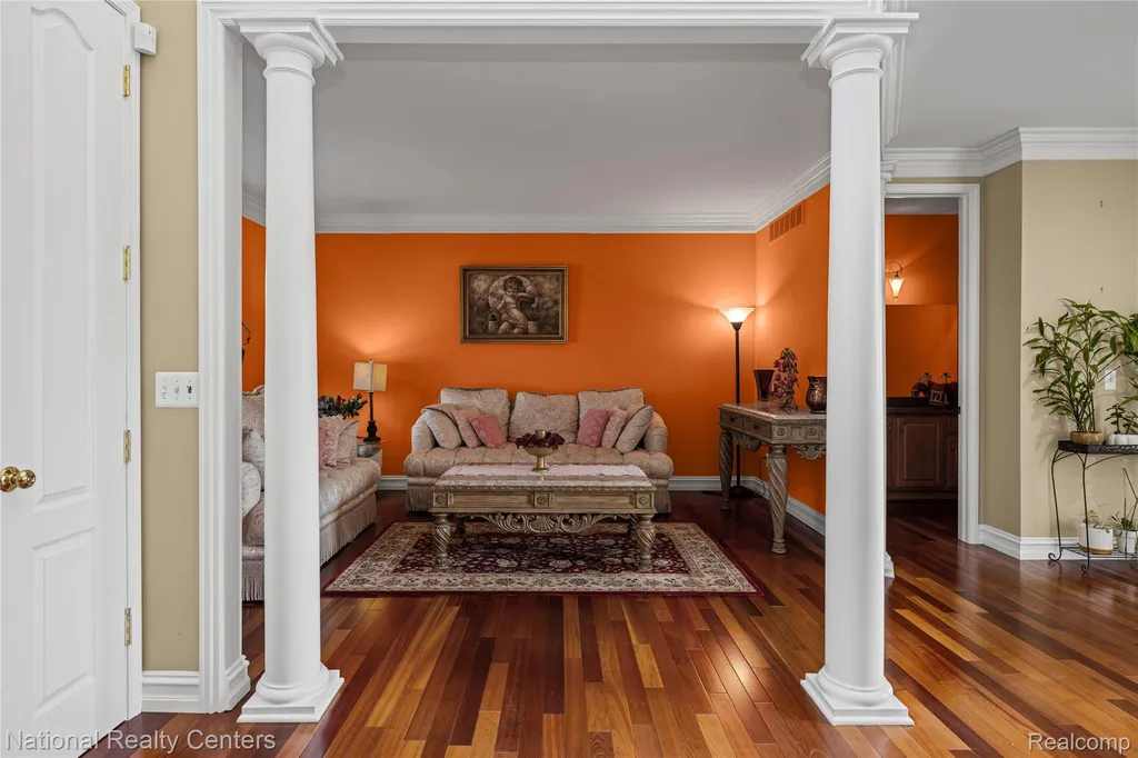 51577 Merry Lane Shelby Charter Township MI 48316