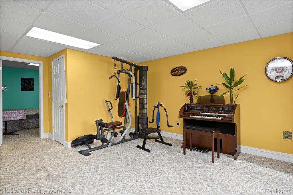 51577 Merry Lane Shelby Charter Township MI 48316