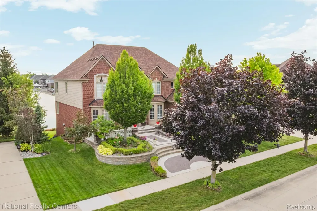 51577 Merry Lane Shelby Charter Township MI 48316