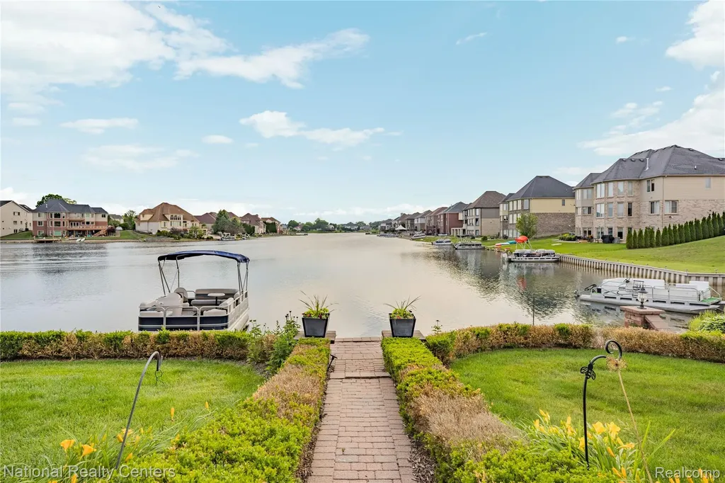 51577 Merry Lane Shelby Charter Township MI 48316
