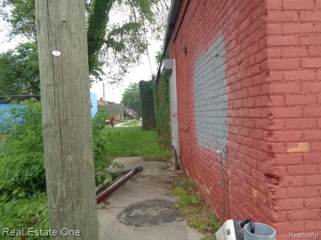 2701 Puritan Street Detroit City MI 48238