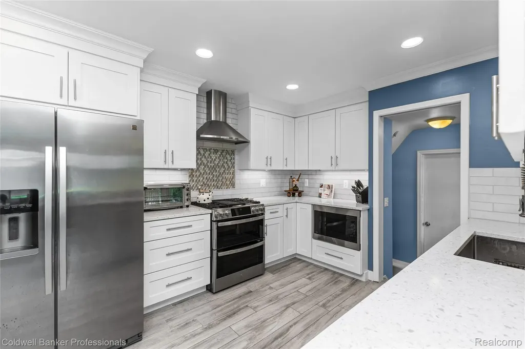 20913 Bon Brae Street St. Clair Shores City MI 48081