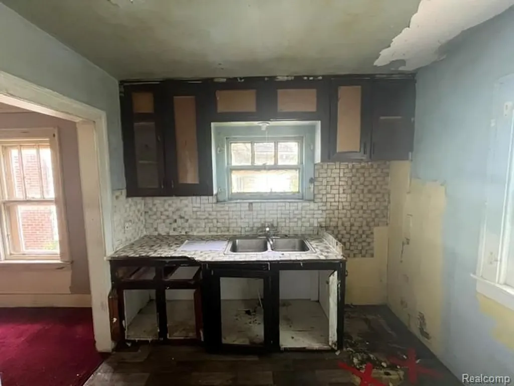 13606 Wisconsin Street Detroit City MI 48238