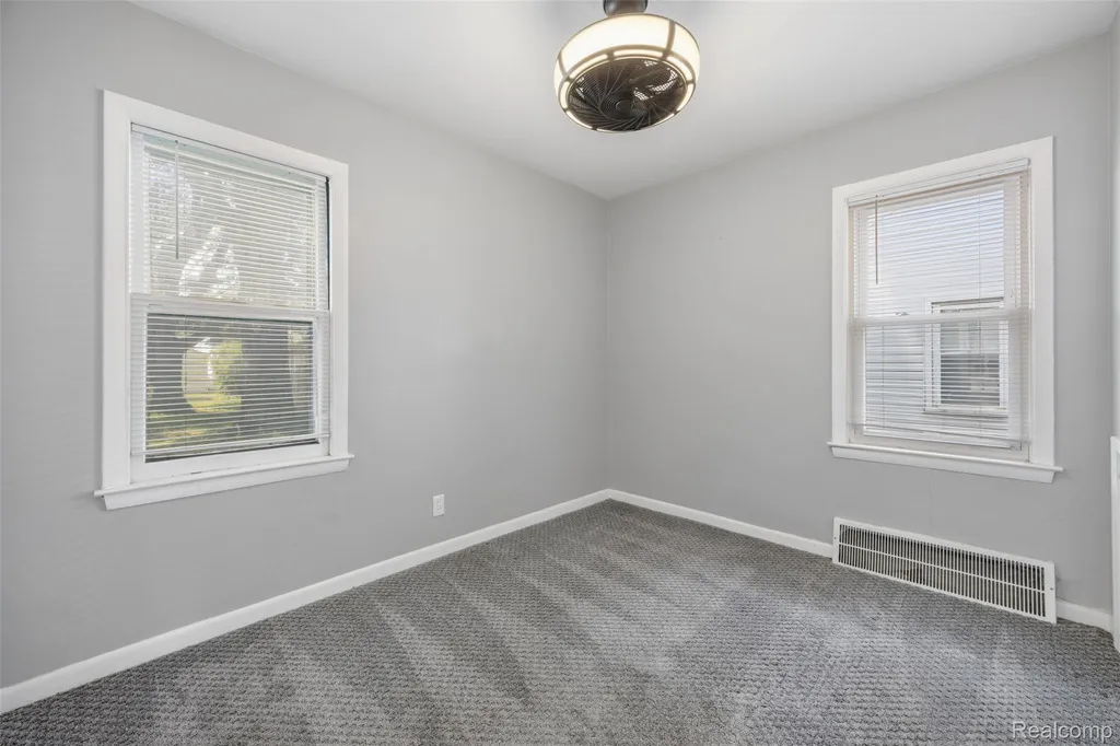 24929 Cooke Street Dearborn City MI 48124