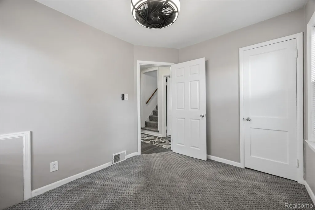 24929 Cooke Street Dearborn City MI 48124