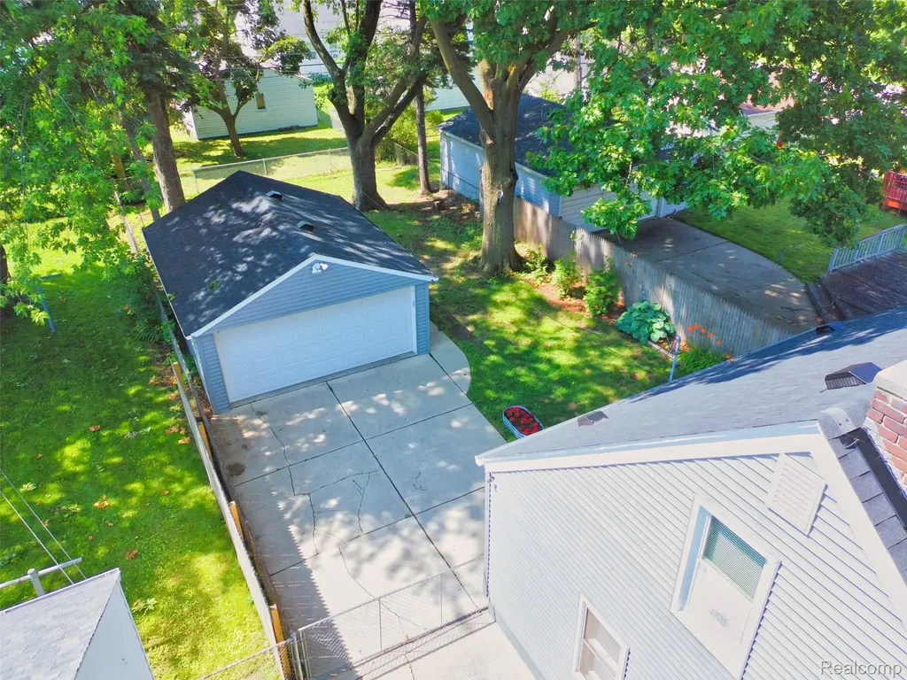 24929 Cooke Street Dearborn City MI 48124