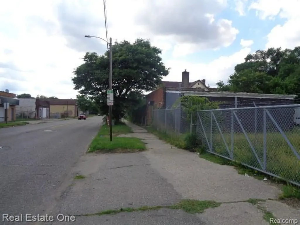 2950 Puritan Street Detroit City MI 48238