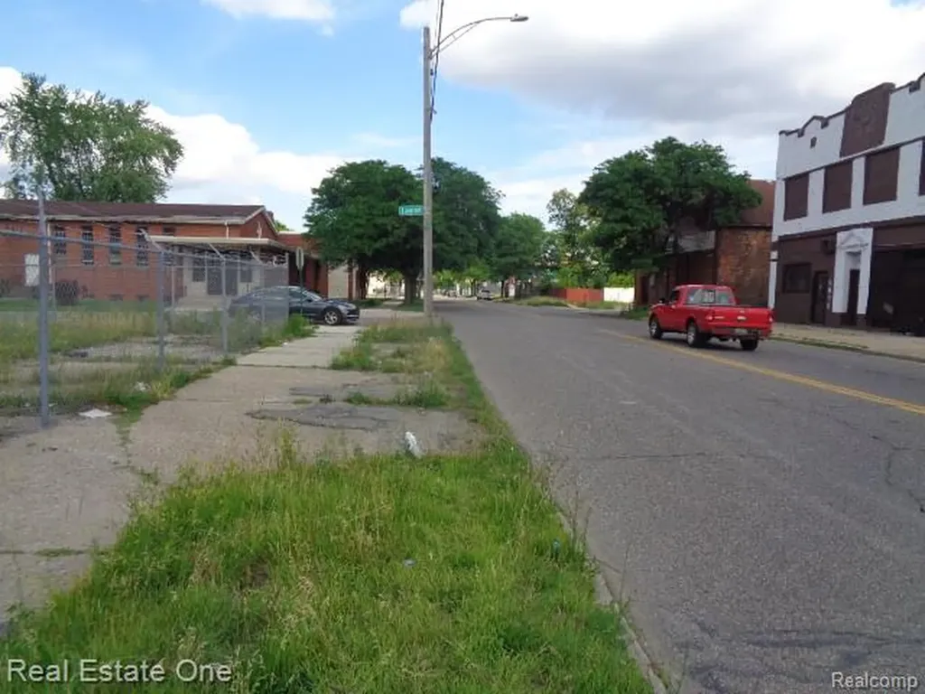 2950 Puritan Street Detroit City MI 48238