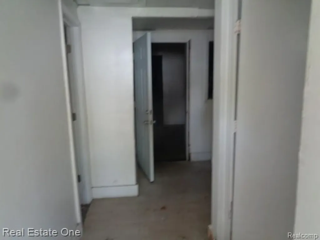 2950 Puritan Street Detroit City MI 48238