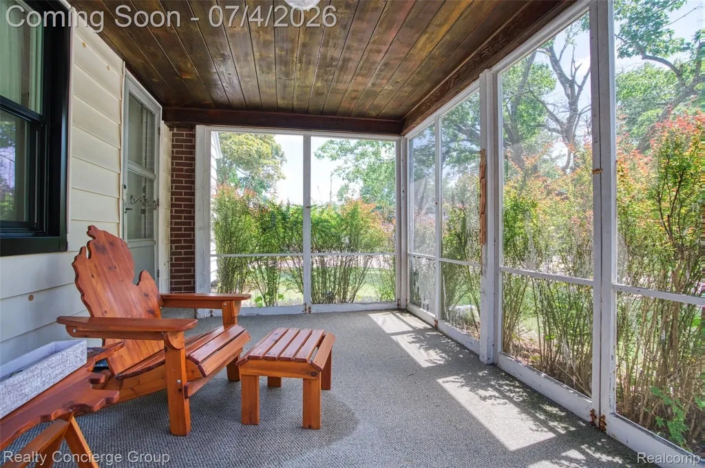 2036 Devonshire Avenue Lansing City MI 48910