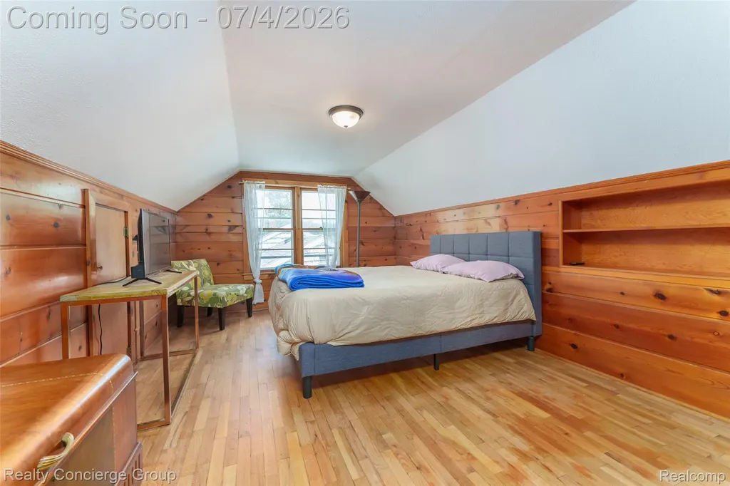 2036 Devonshire Avenue Lansing City MI 48910