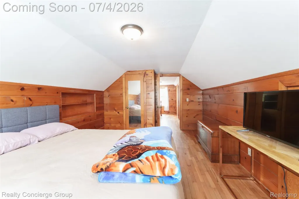 2036 Devonshire Avenue Lansing City MI 48910