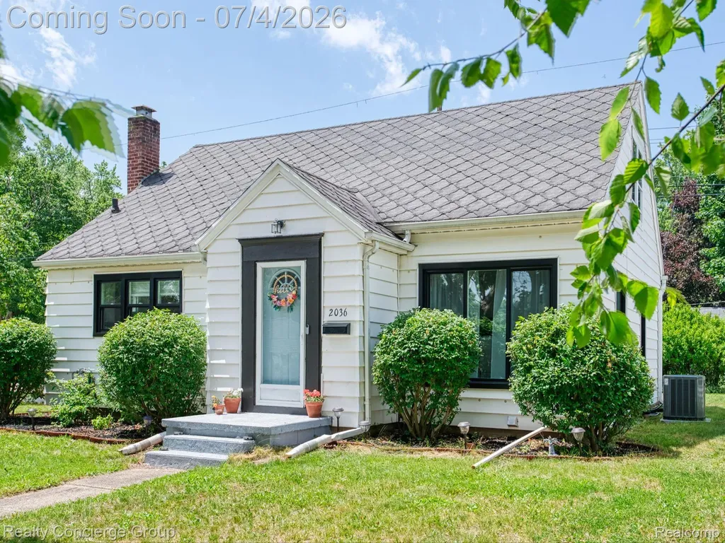 2036 Devonshire Avenue Lansing City MI 48910