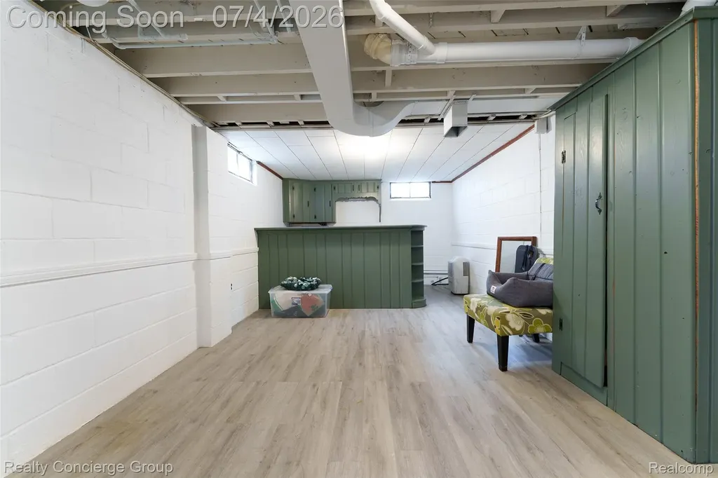 2036 Devonshire Avenue Lansing City MI 48910
