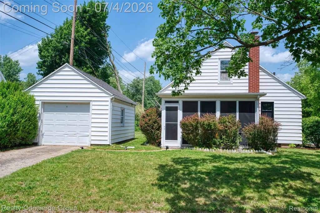2036 Devonshire Avenue Lansing City MI 48910