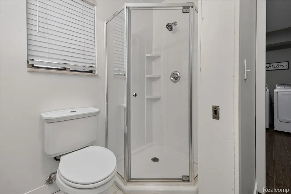 28731 Elbamar Drive Grosse Ile Township MI 48138