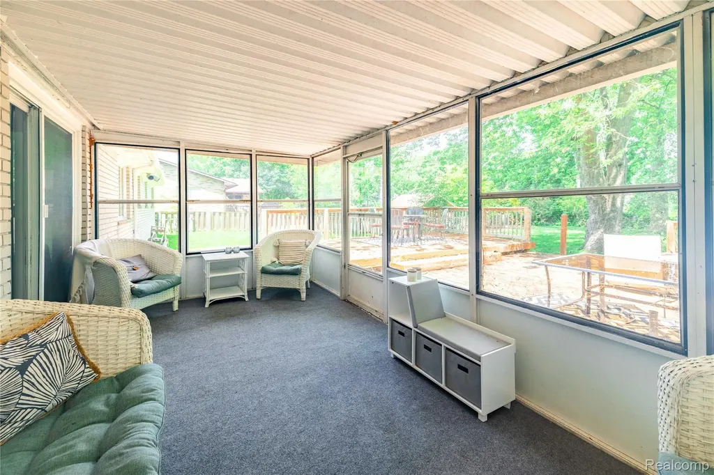 28731 Elbamar Drive Grosse Ile Township MI 48138