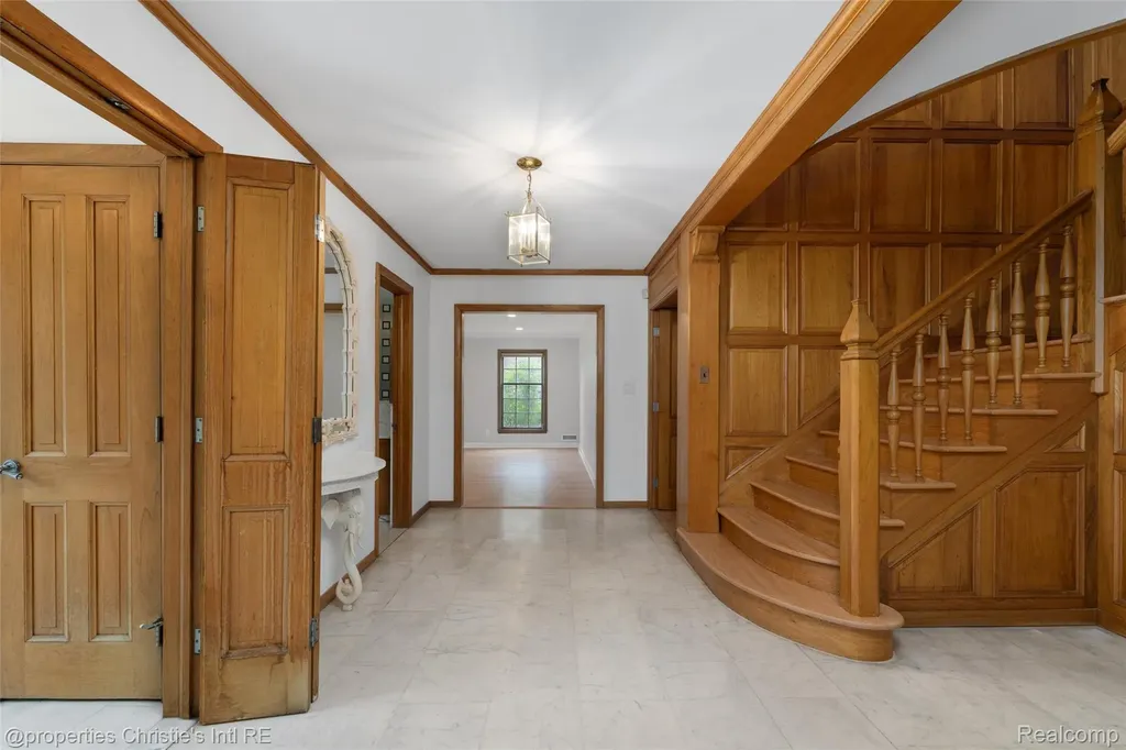 1925 Wellesley Drive Detroit City MI 48203