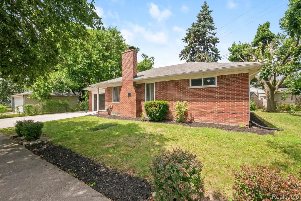 19050 Dartmouth Street Dearborn City MI 48124