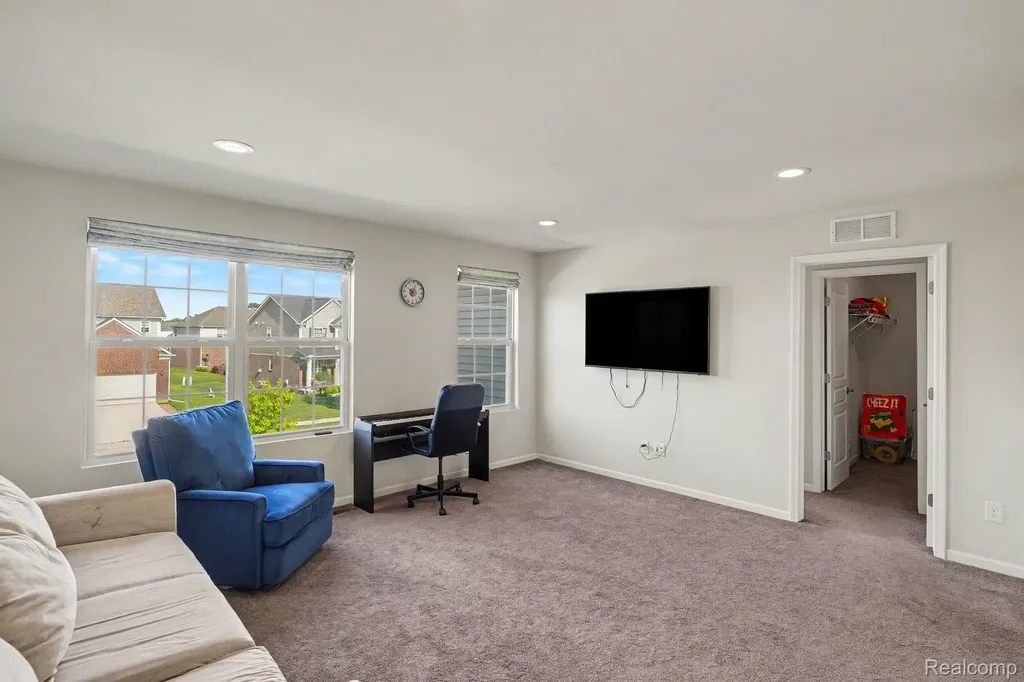 25811 Oberlin Boulevard Novi City MI 48374