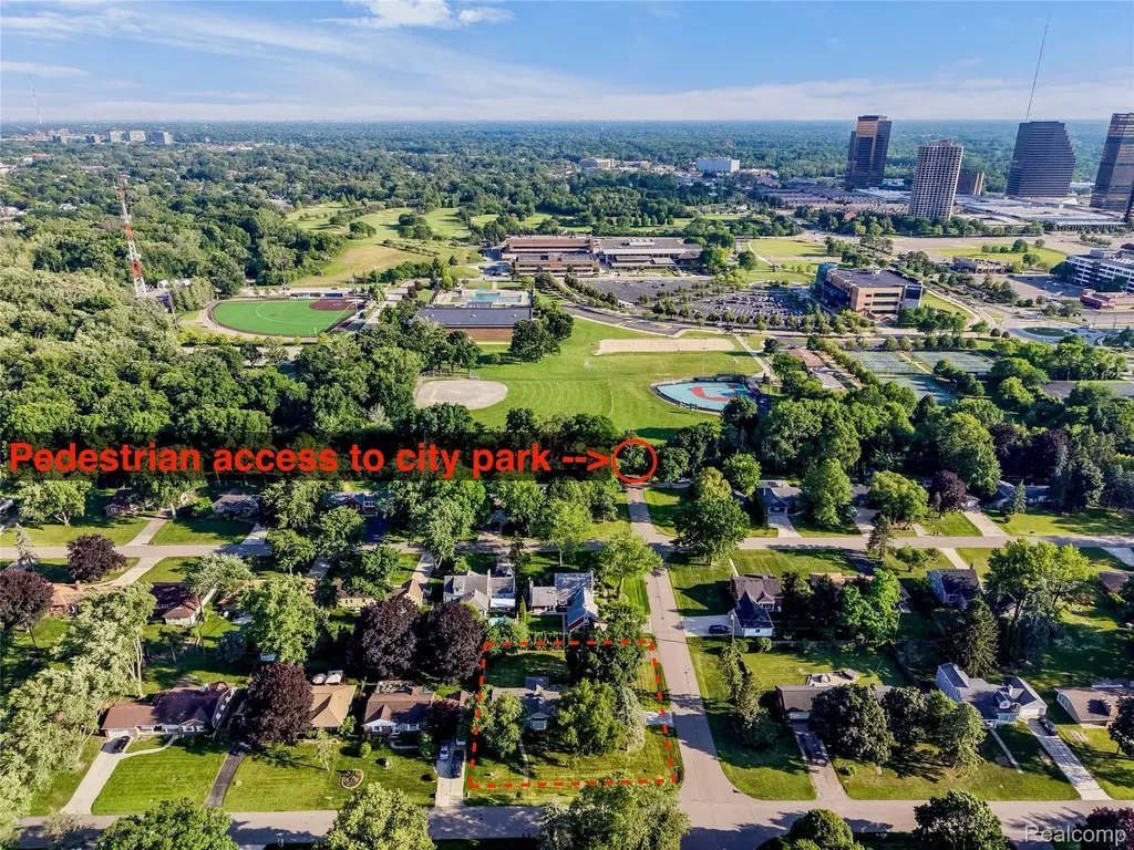19455 Coral Gables Street Southfield City MI 48076