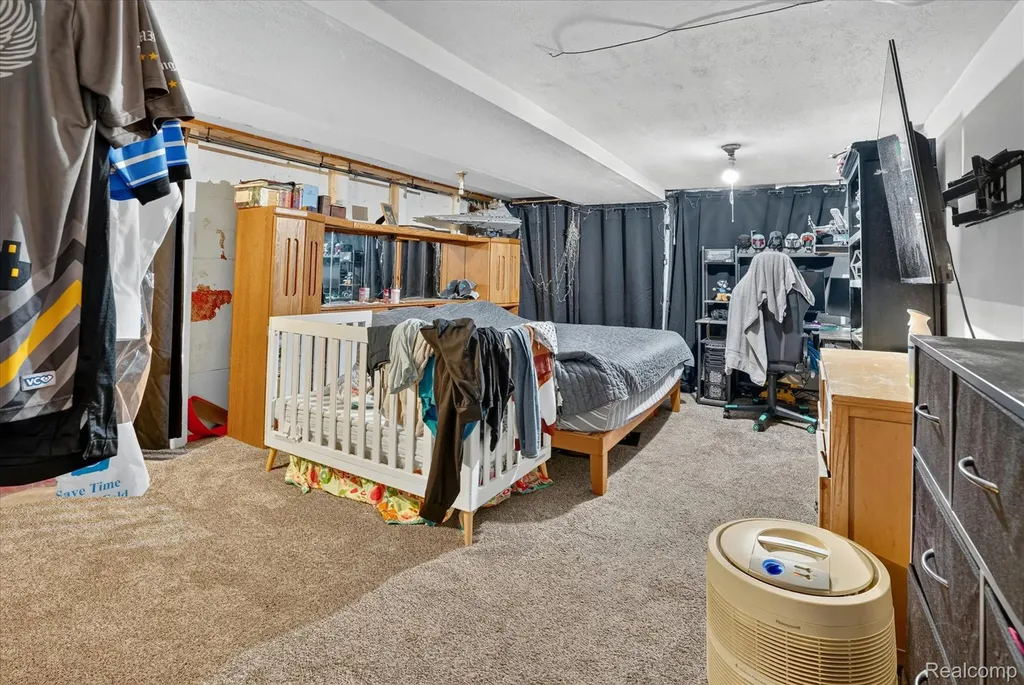 422 N Francis Avenue Lansing City MI 48912