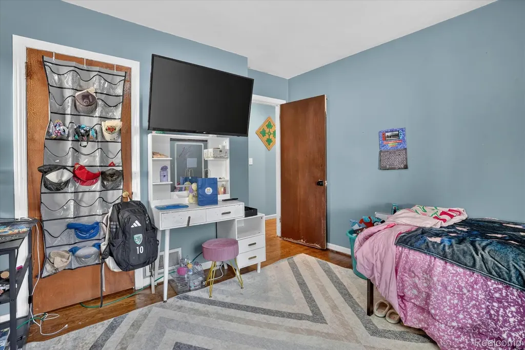 422 N Francis Avenue Lansing City MI 48912